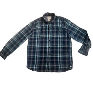 L.L. Bean Men's Plaid flannel Slightly fitted button down shirt